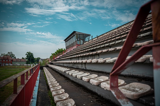 尽管两队在 尽管两队在